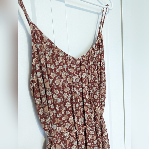 GENTLE FAWN MIDI DRESS - Picture 5 of 8